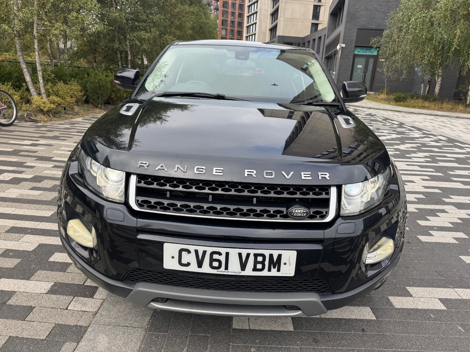 Used Land Rover Range Rover Evoque 2011 for sale - 76246340: Photo 2