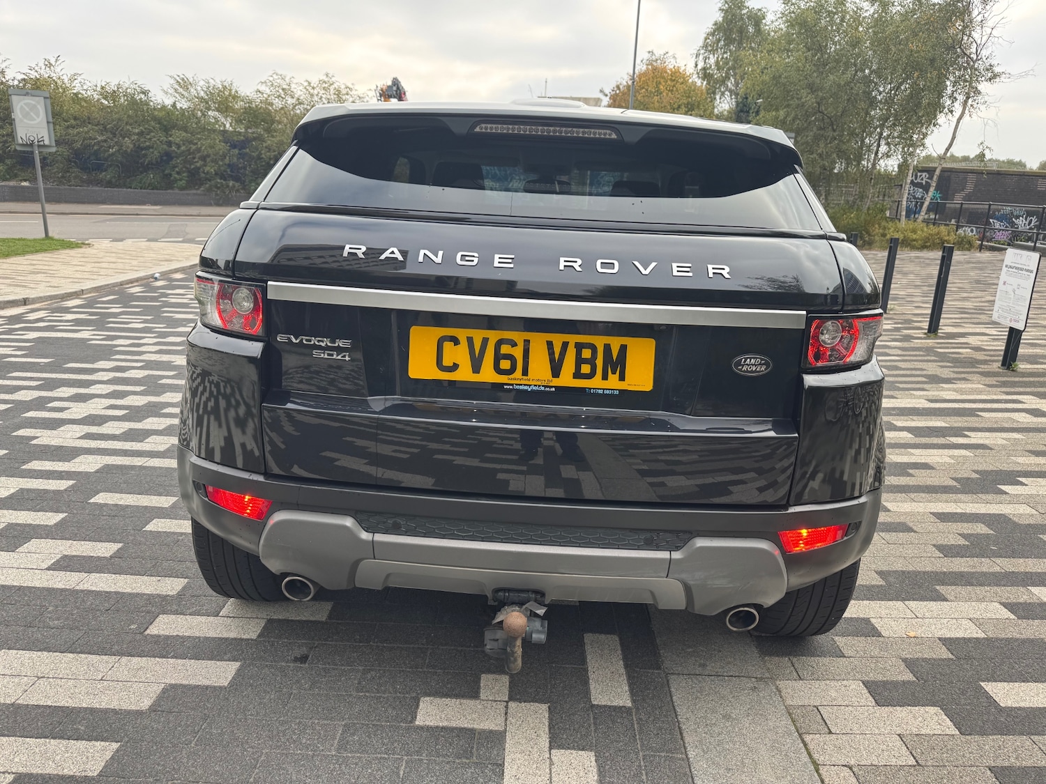 Used Land Rover Range Rover Evoque 2011 for sale - 76246340: Photo 4