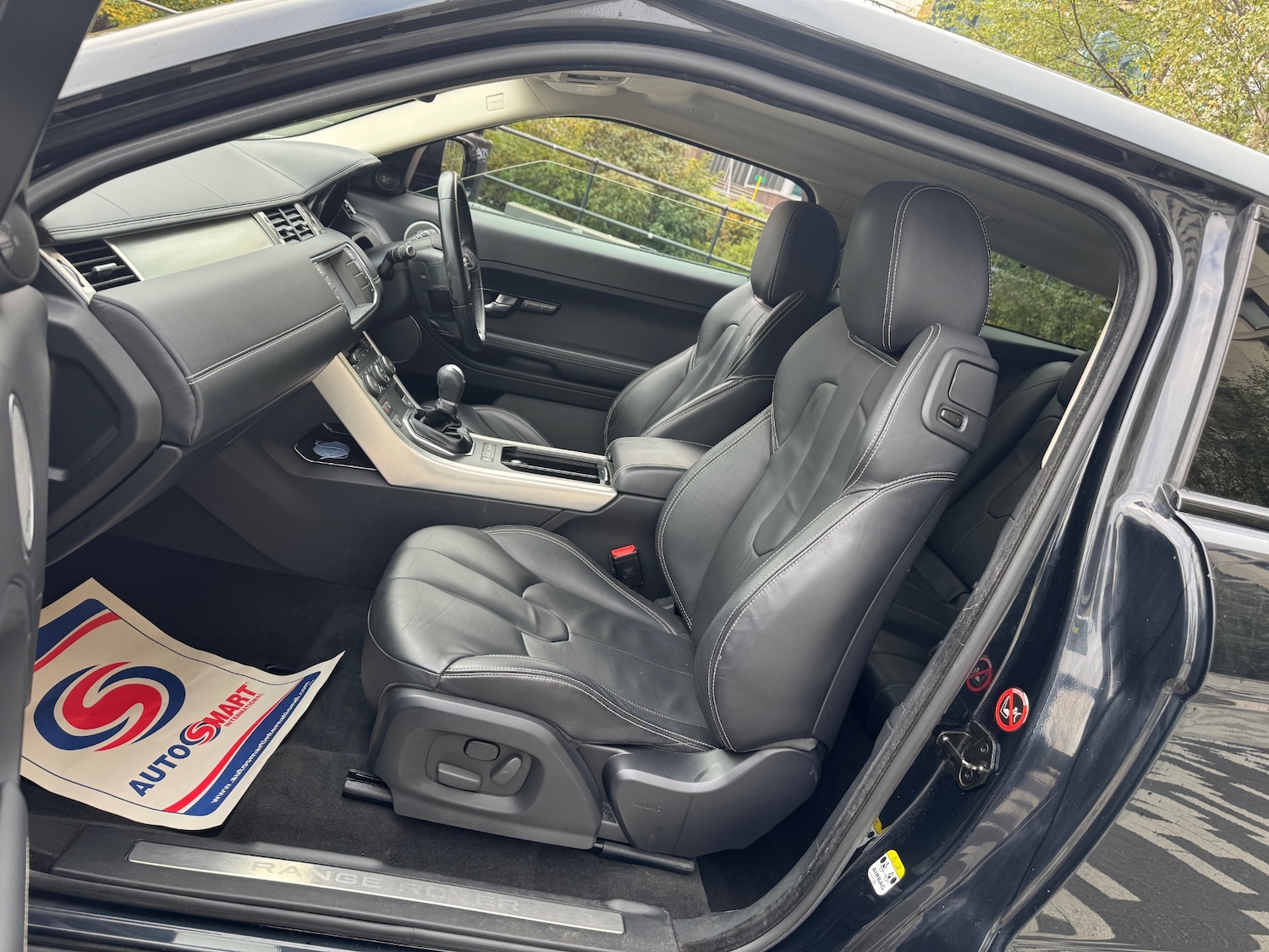 Used Land Rover Range Rover Evoque 2011 for sale - 76246340: Photo 6