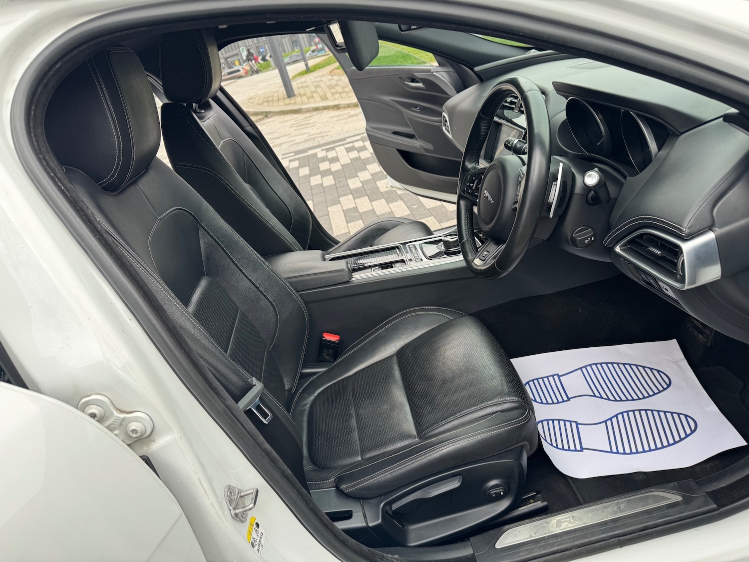 Used Jaguar XE 2017 for sale - 77807552: Photo 12