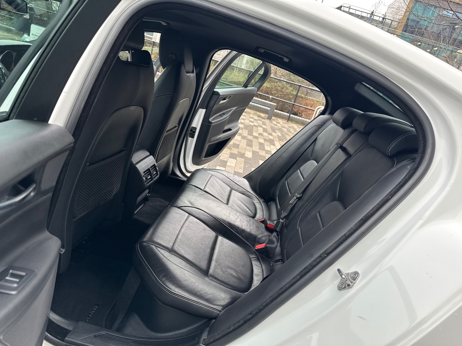 Used Jaguar XE 2017 for sale - 77807552: Photo 8