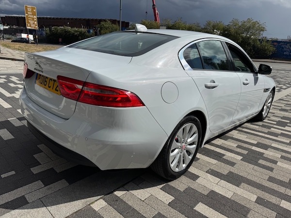Used Jaguar XE 2016 for sale - 75706352: Photo 14