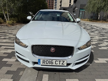 Used Jaguar XE 2016 for sale - 75706352: Photo