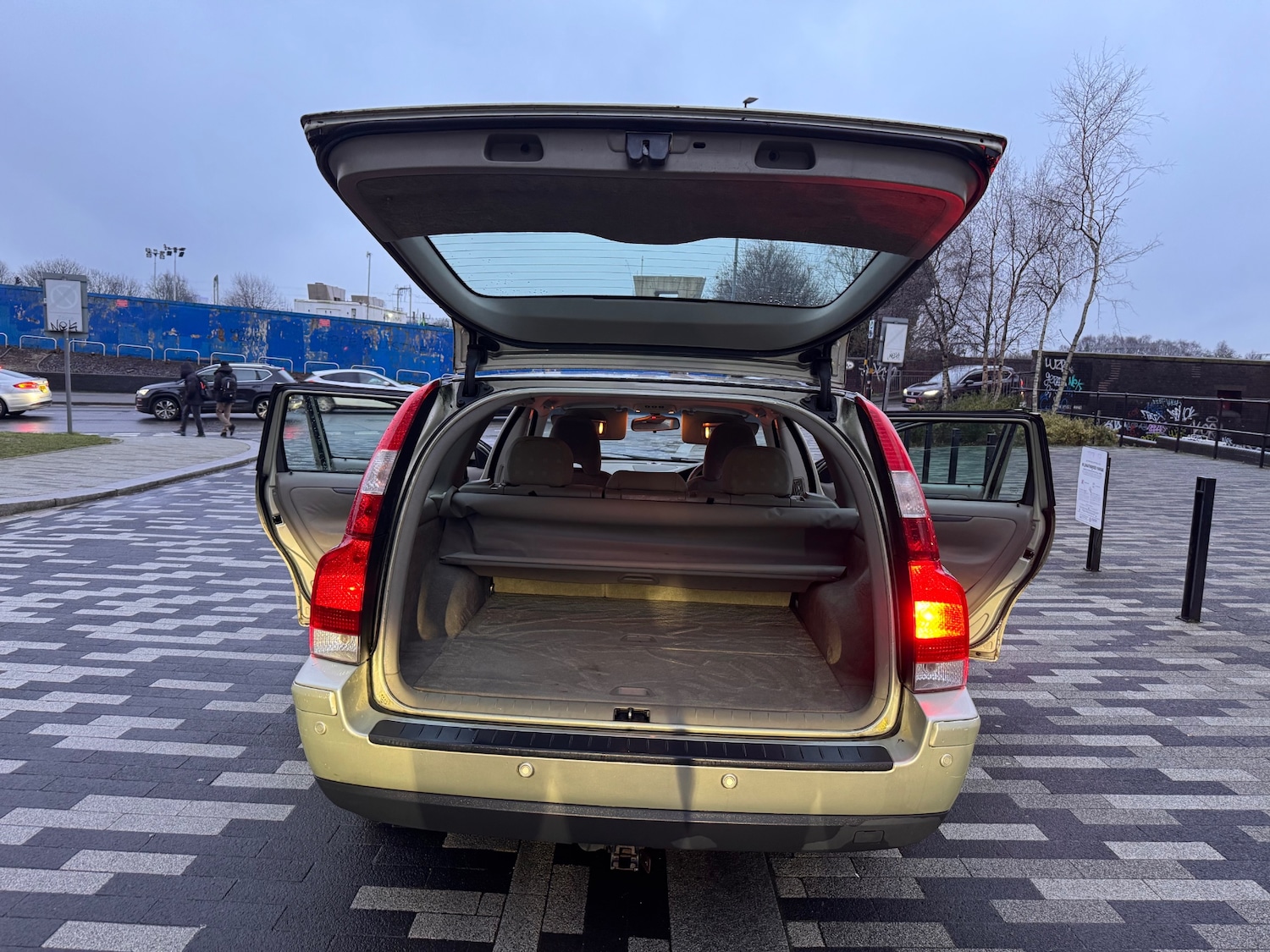 Used Volvo V70 2007 for sale - 77253546: Photo 10