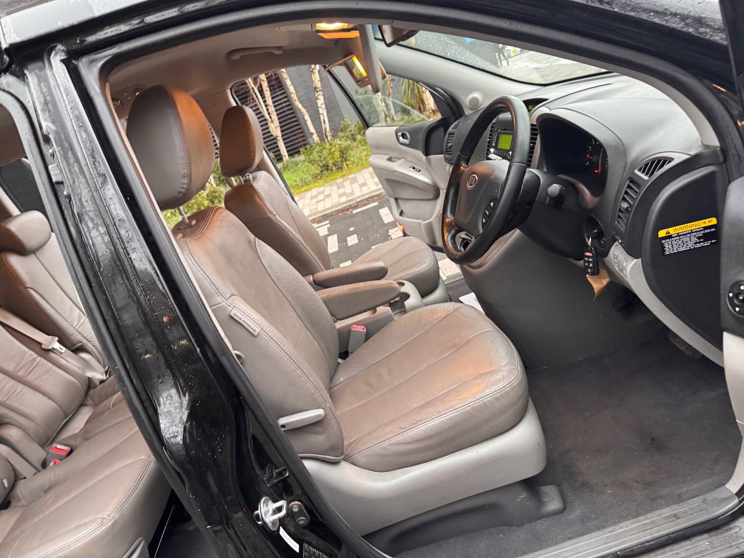 Used Kia Sedona 2010 for sale - 77467846: Photo 18