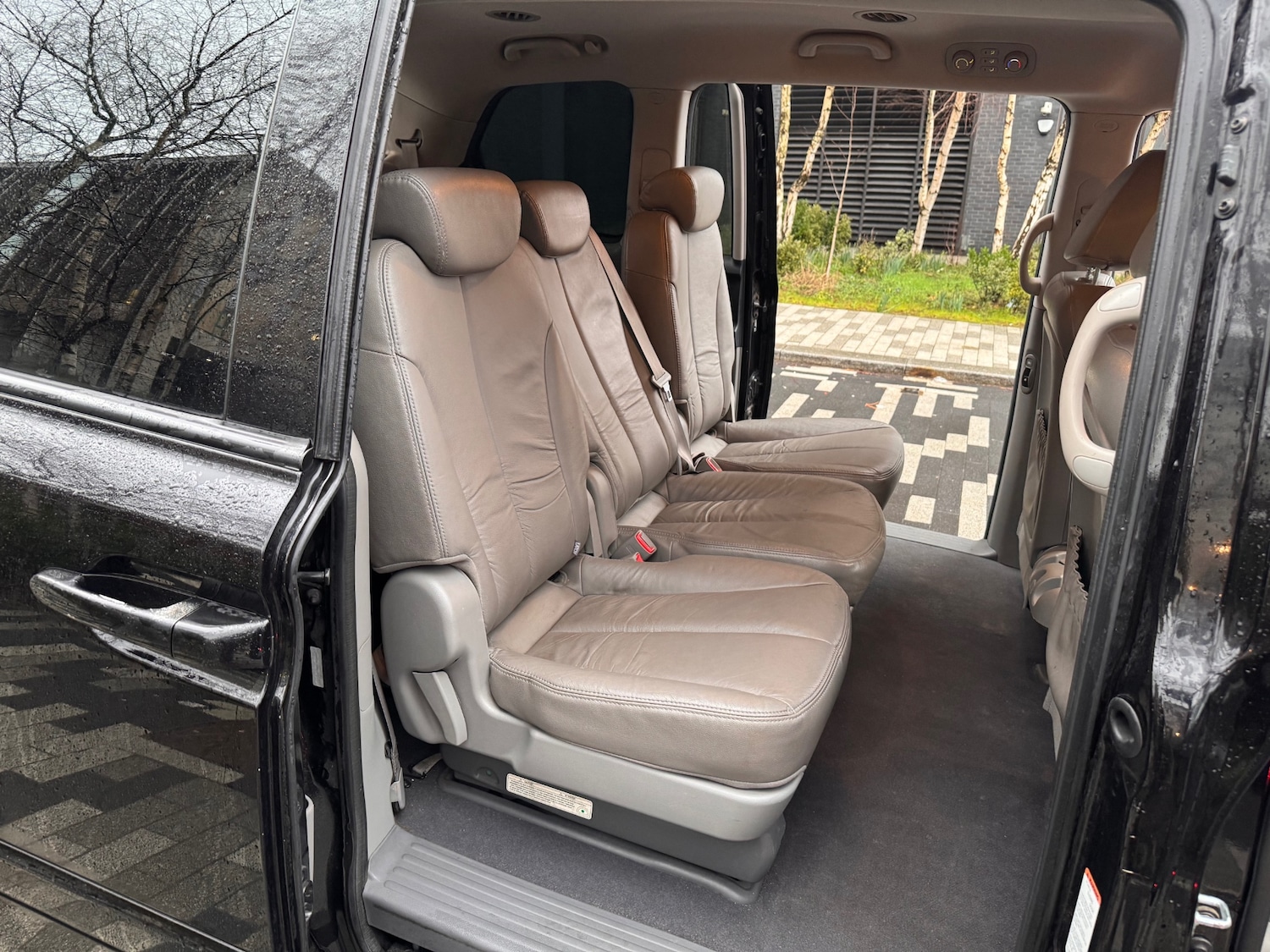 Used Kia Sedona 2010 for sale - 77467846: Photo 7