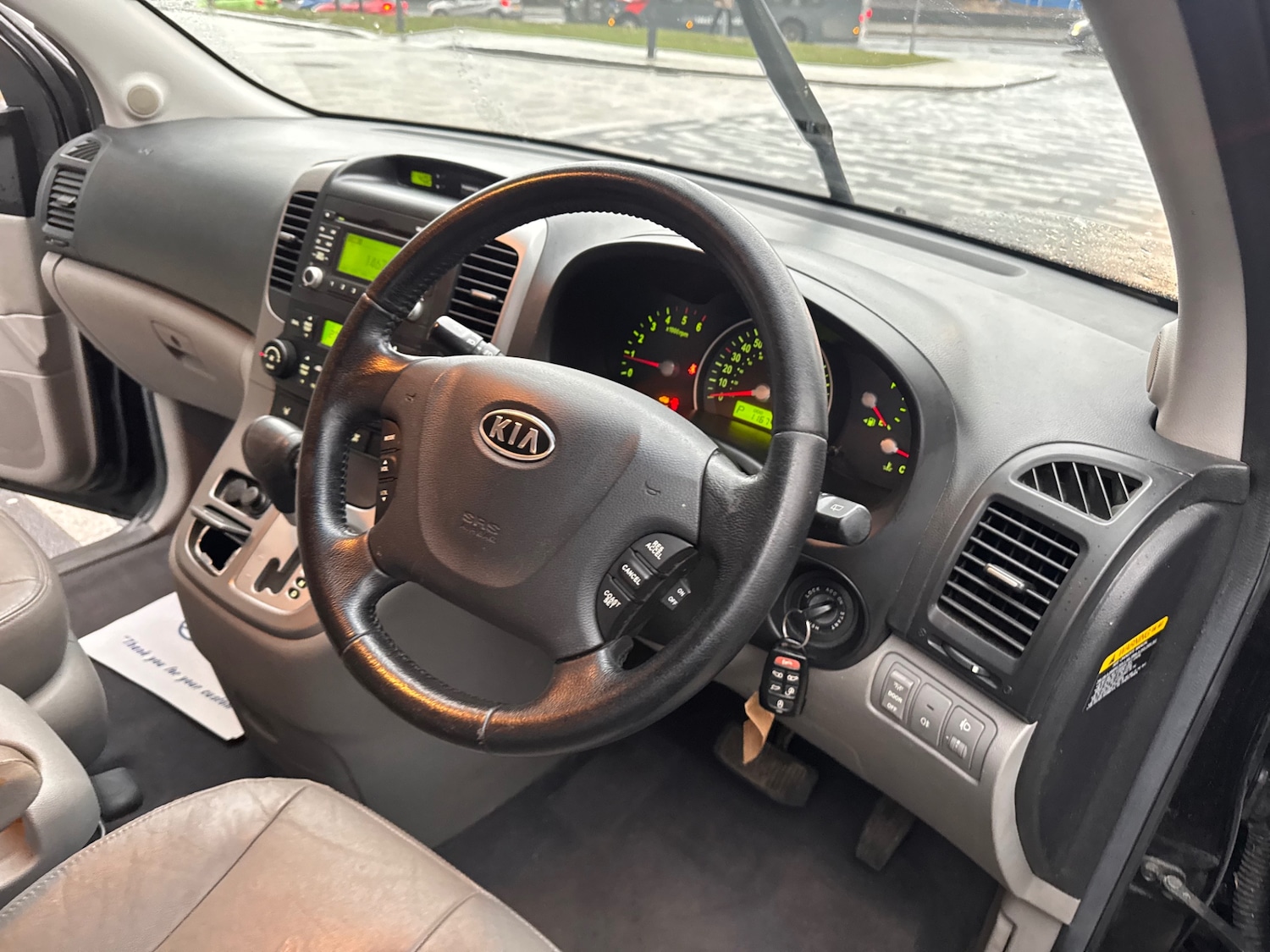 Used Kia Sedona 2010 for sale - 77467846: Photo 9