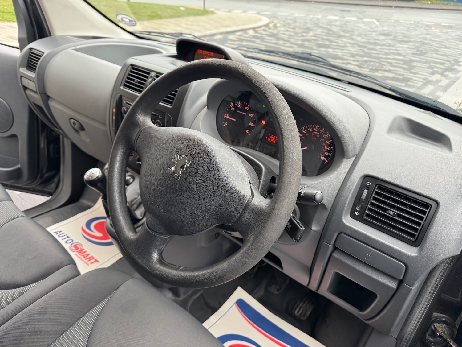 Used Peugeot Expert Tepee 2009 for sale - 76821899: Photo 9