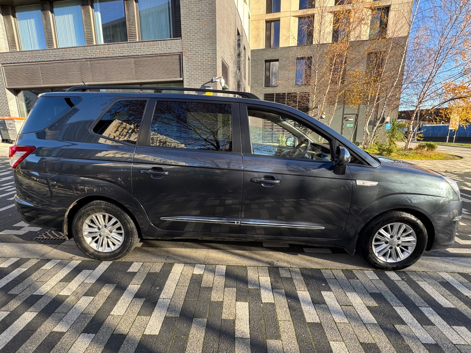 Used Ssangyong Turismo 2014 for sale - 76799638: Photo 3