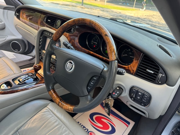 Used Jaguar XJ 2007 for sale - 74919076: Photo 10