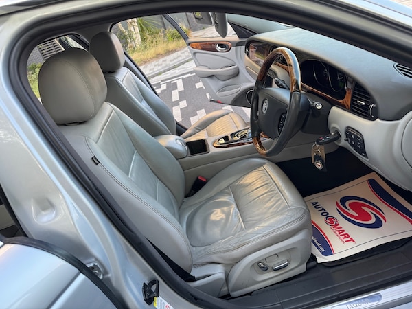 Used Jaguar XJ 2007 for sale - 74919076: Photo 18