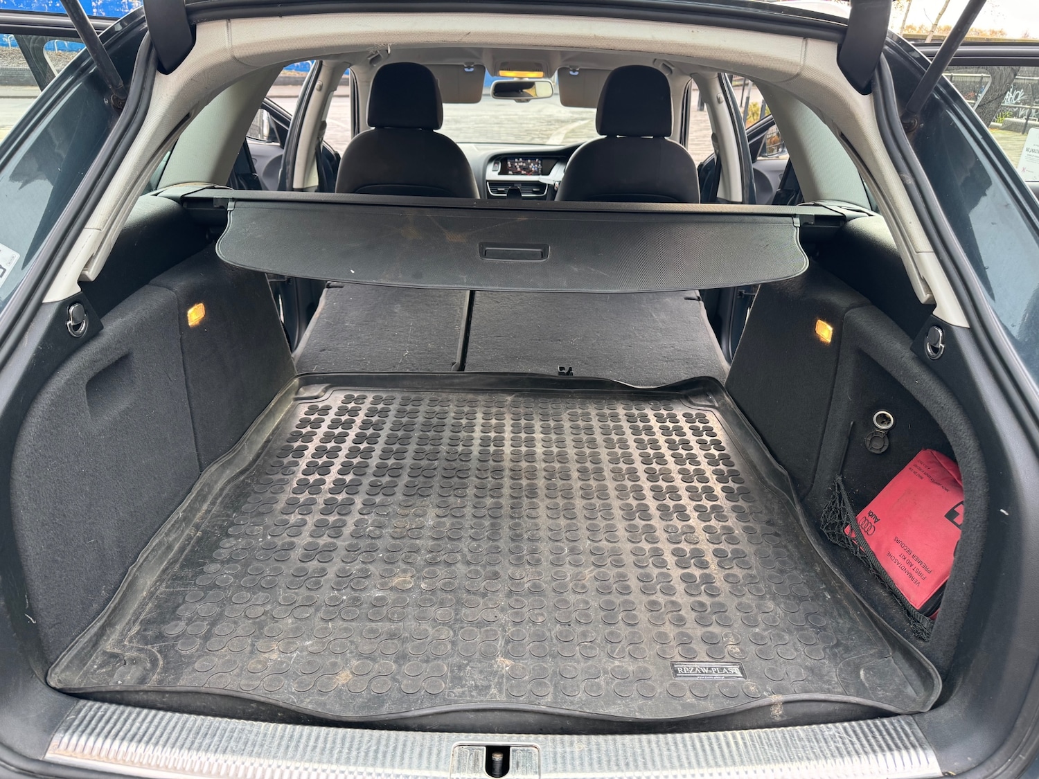 Used Audi A4 2009 for sale - 76726215: Photo 11