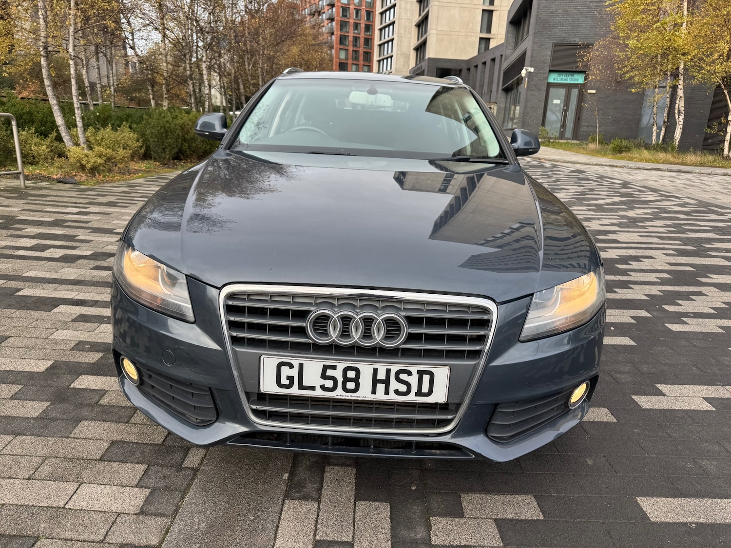 Used Audi A4 2009 for sale - 76726215: Photo 2