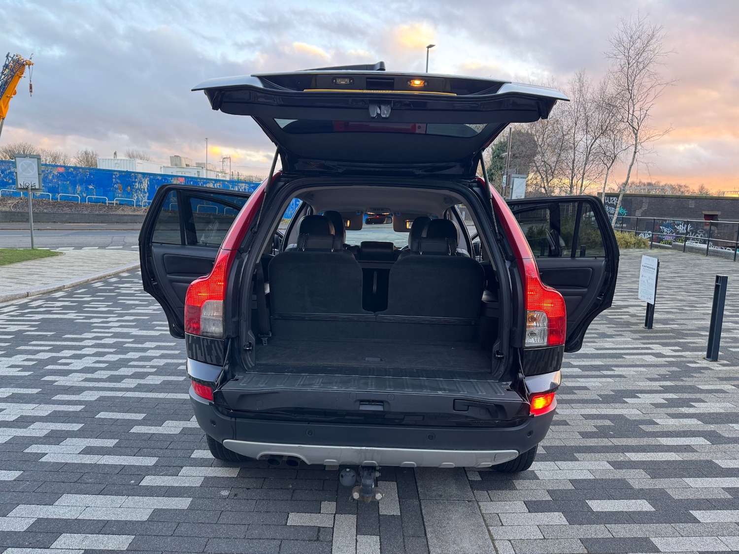 Used Volvo XC90 2010 for sale - 77008479: Photo 11