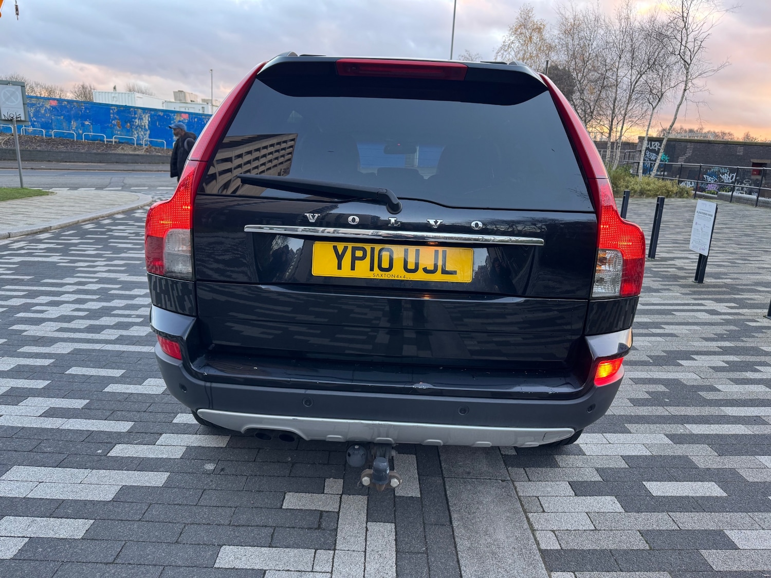 Used Volvo XC90 2010 for sale - 77008479: Photo 4