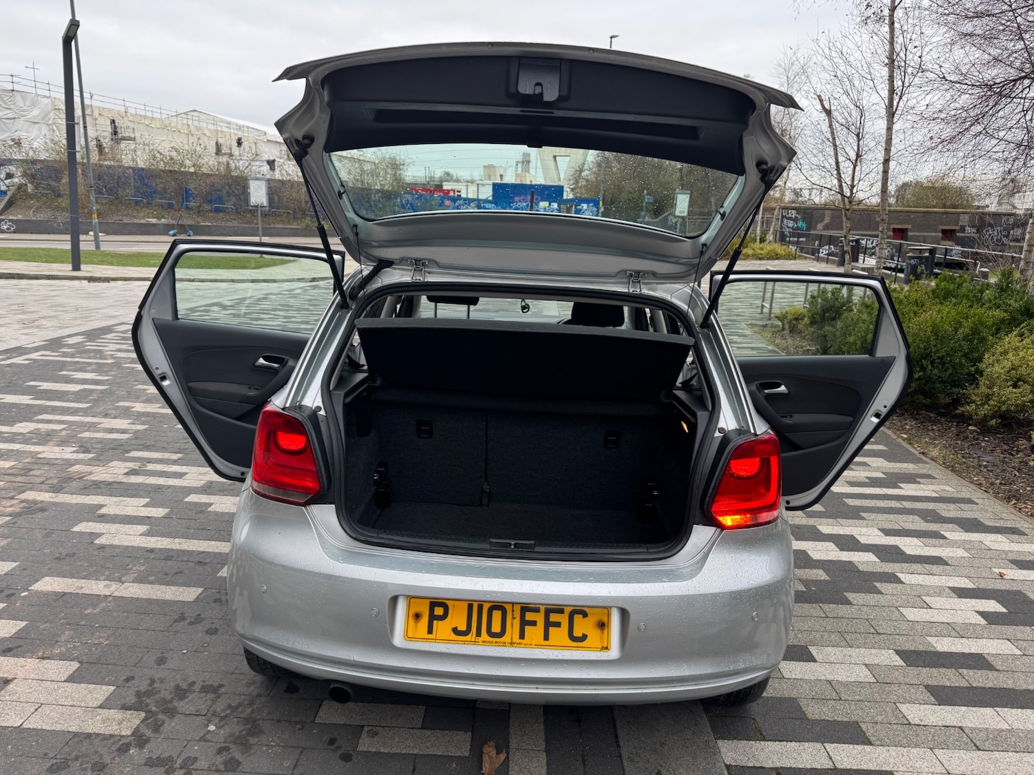 Vehicle 10
