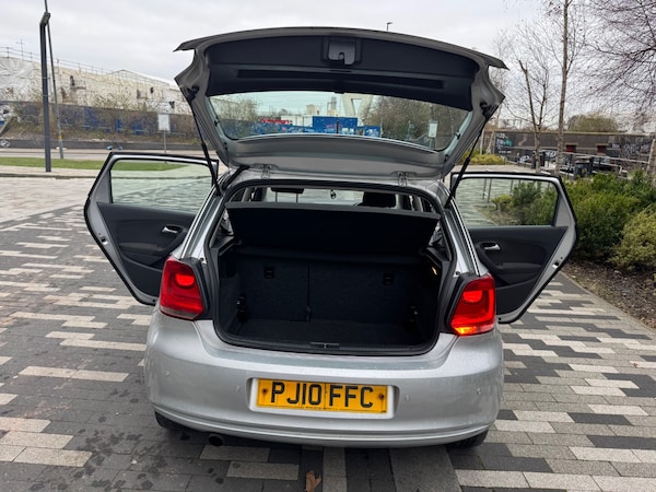 Used Volkswagen Polo 2010 for sale - 73163807: Photo 10