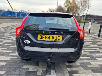 Used Volvo V60 2015 for sale - 76837374: Photo