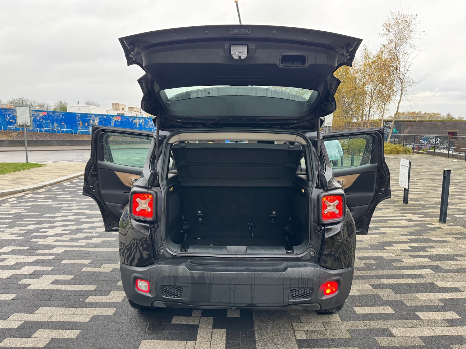 Used Jeep Renegade 2015 for sale - 76687591: Photo 10