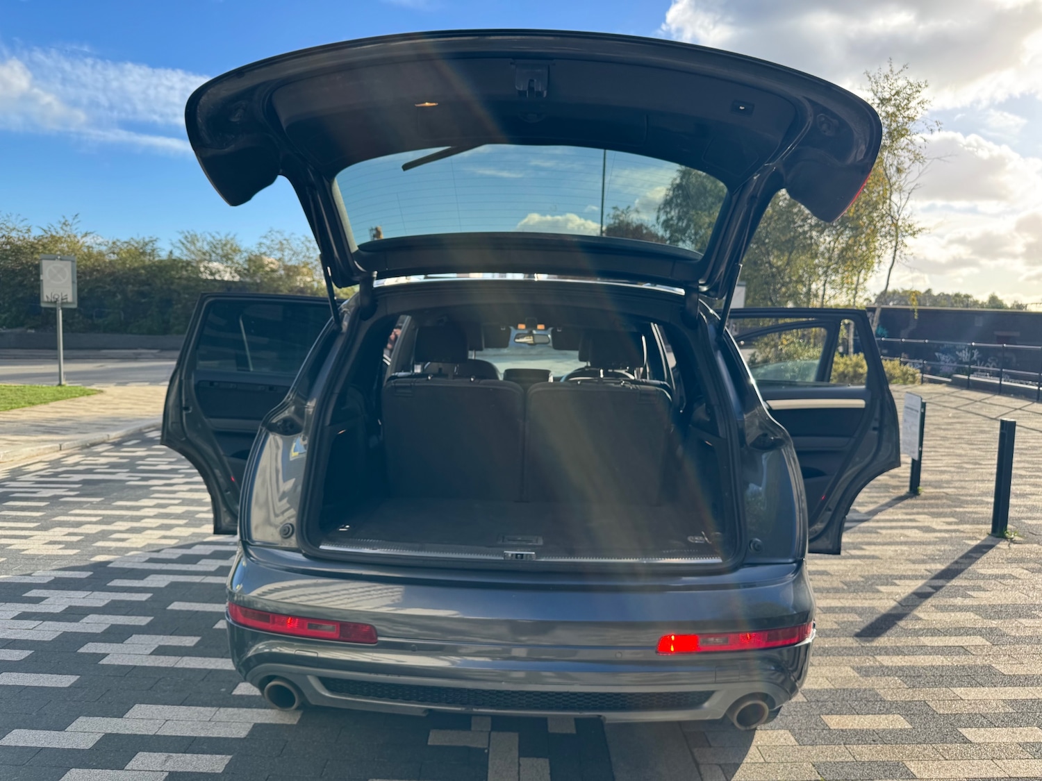 Used Audi Q7 2012 for sale - 76381484: Photo 11