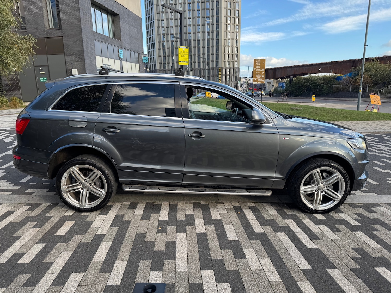 Used Audi Q7 2012 for sale - 76381484: Photo 3