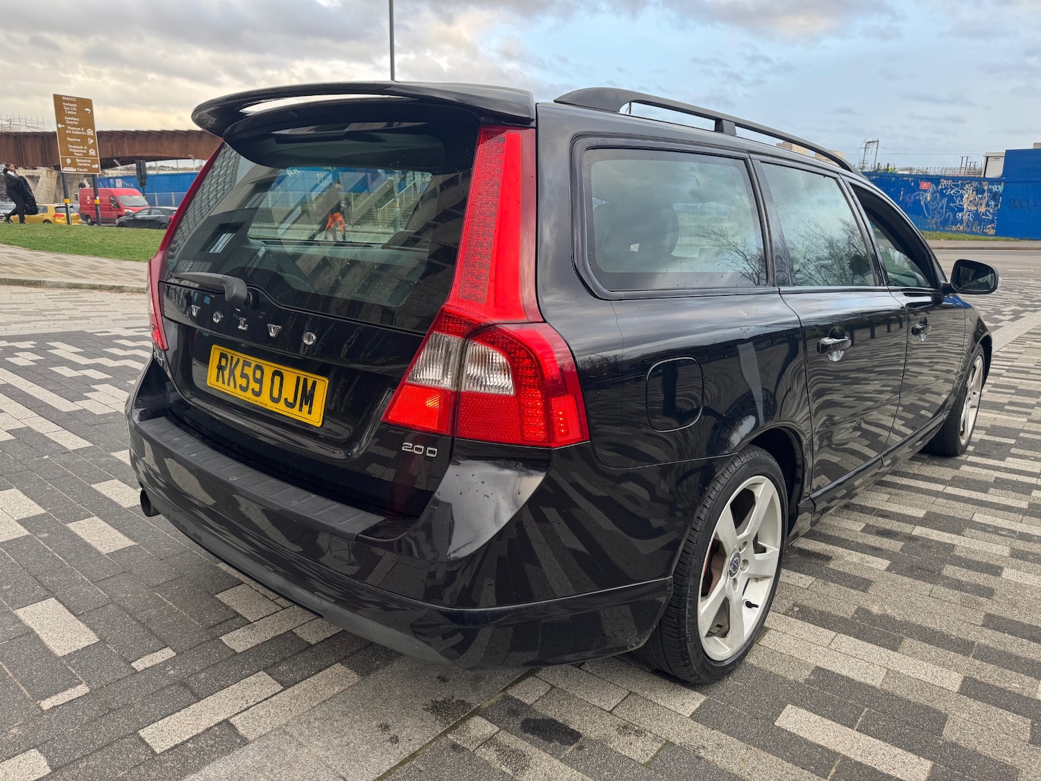 Used Volvo V70 2009 for sale - 77822676: Photo 14