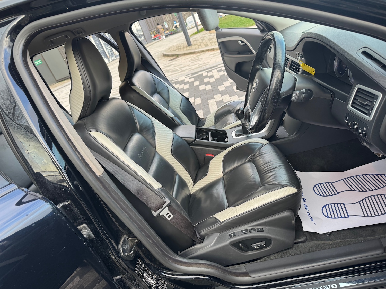 Used Volvo V70 2009 for sale - 77822676: Photo 18