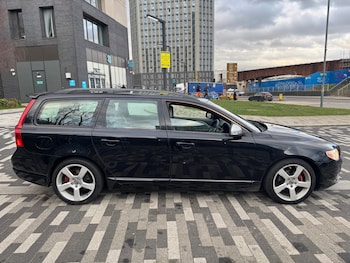 Used Volvo V70 2009 for sale - 77822676: Photo