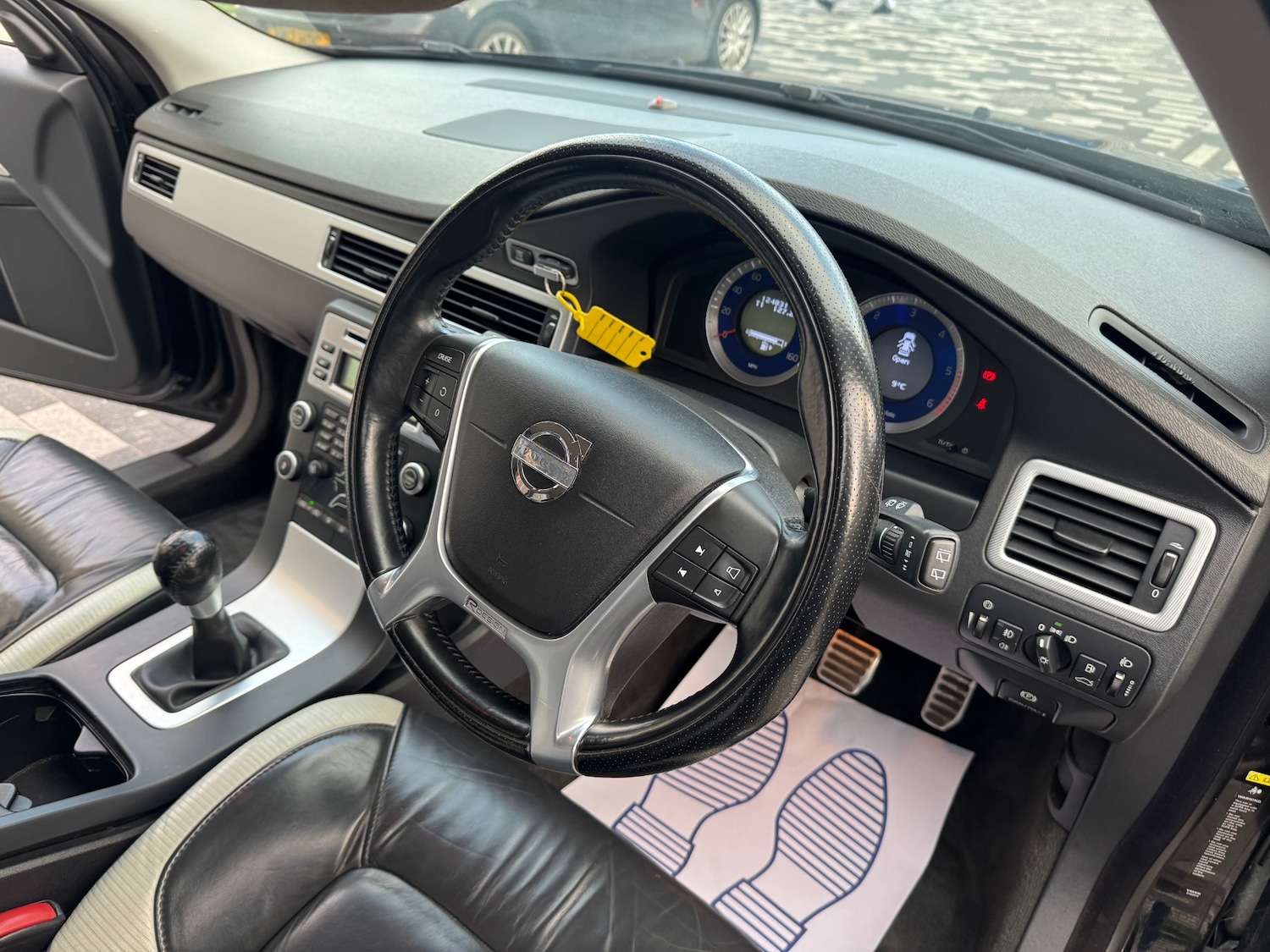 Used Volvo V70 2009 for sale - 77822676: Photo 9