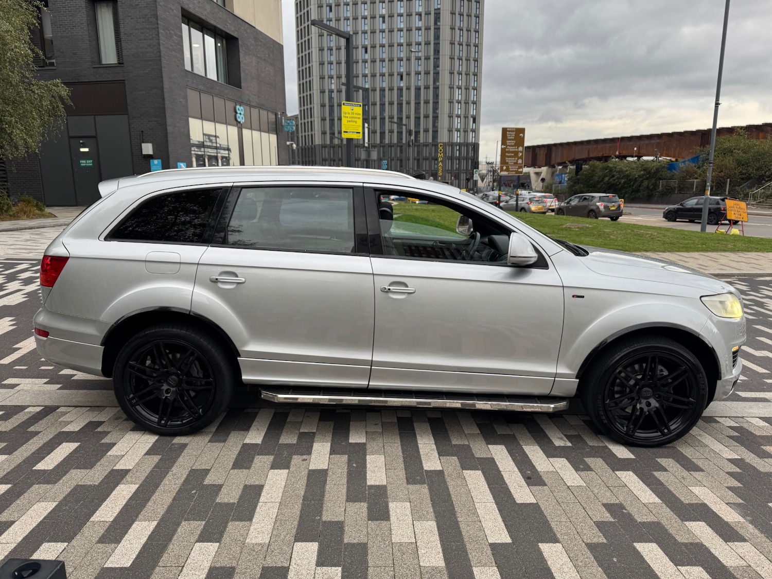 Used Audi Q7 2008 for sale - 76198713: Photo 3