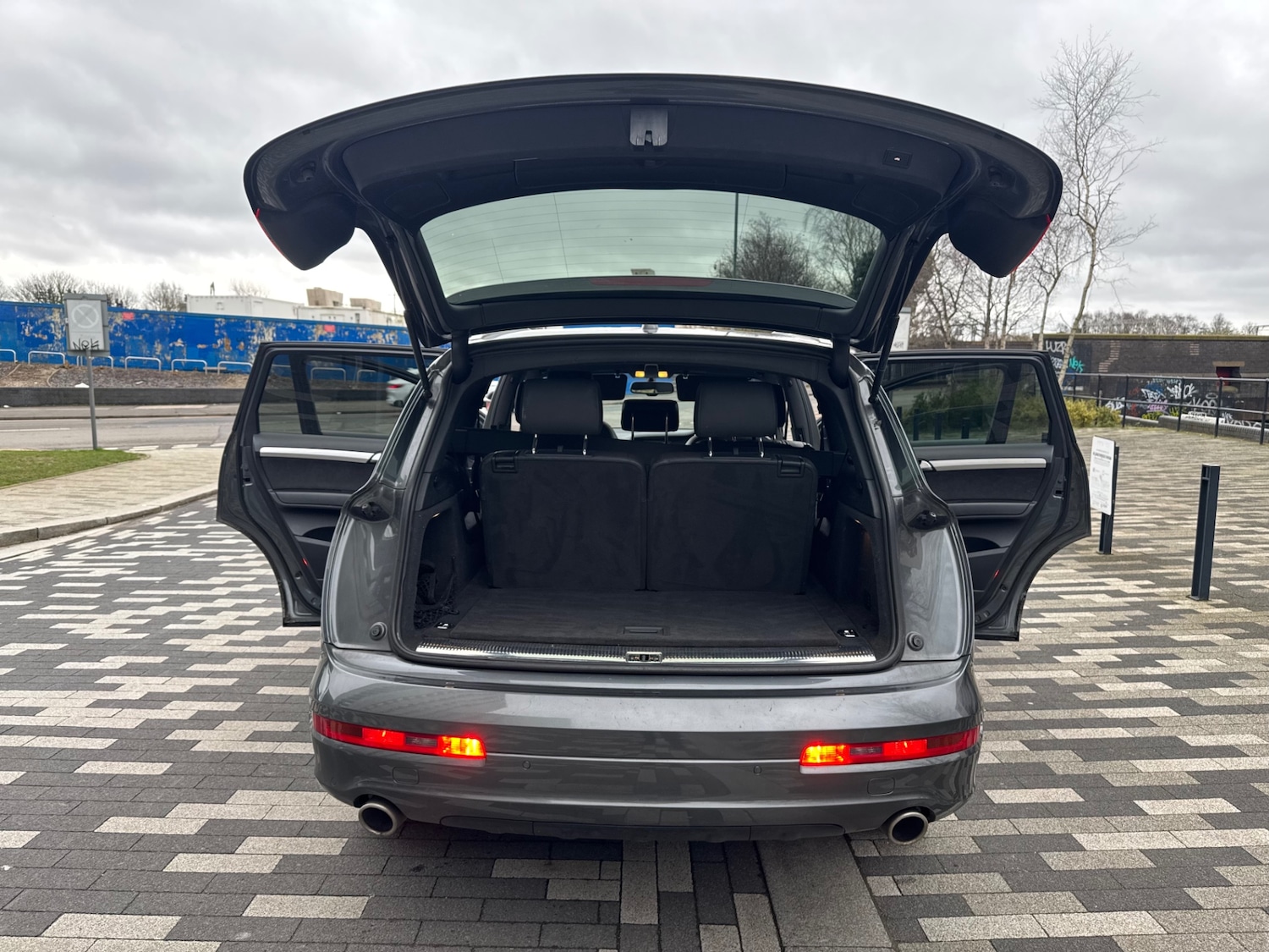 Used Audi Q7 2009 for sale - 77622874: Photo 11