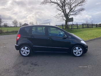 Used Mercedes-Benz A-Class 2012 for sale - 77884206: Photo