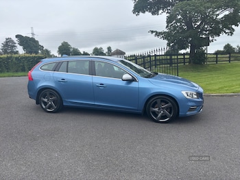 Used Volvo V60 2016 for sale - 79192504: Photo