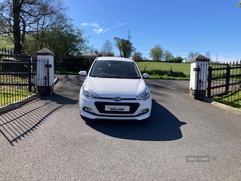 Used Hyundai i20 2017 for sale - 78385032: Photo