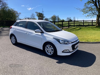 Used Hyundai i20 2017 for sale - 78385032: Photo