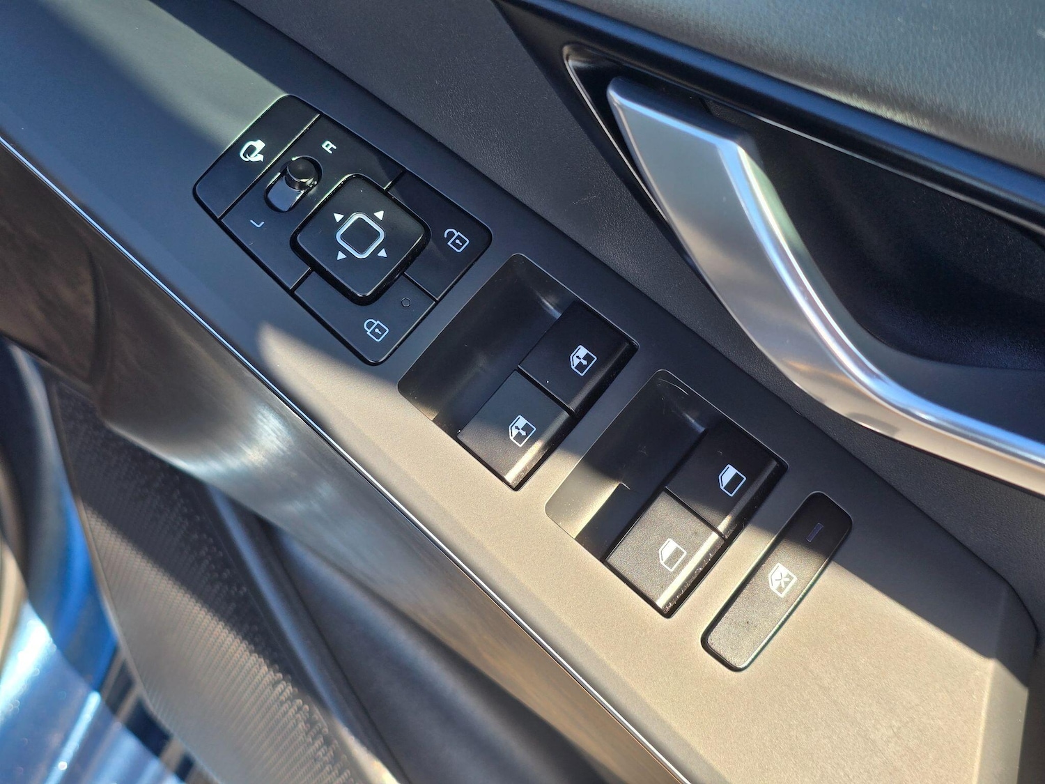 Used Kia Niro 2023 for sale - 78034112: Photo 10