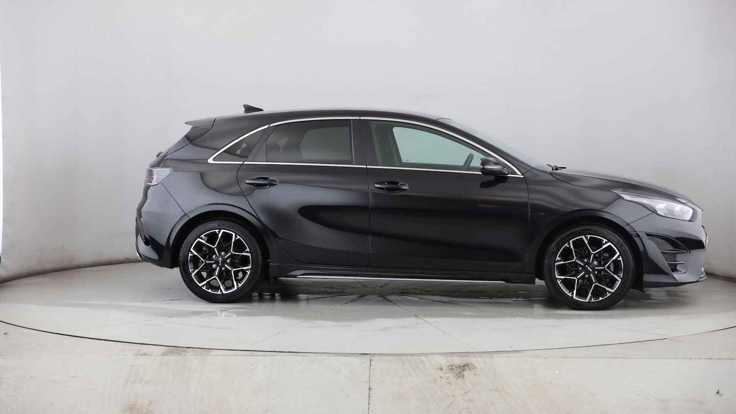 Used Kia Ceed 2025 for sale - 77315368: Photo 3