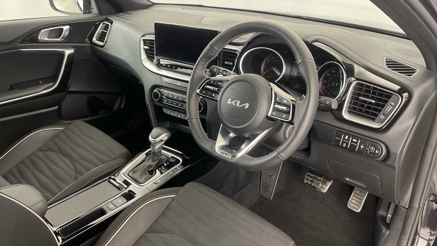 Used Kia Ceed 2025 for sale - 77315368: Photo 7