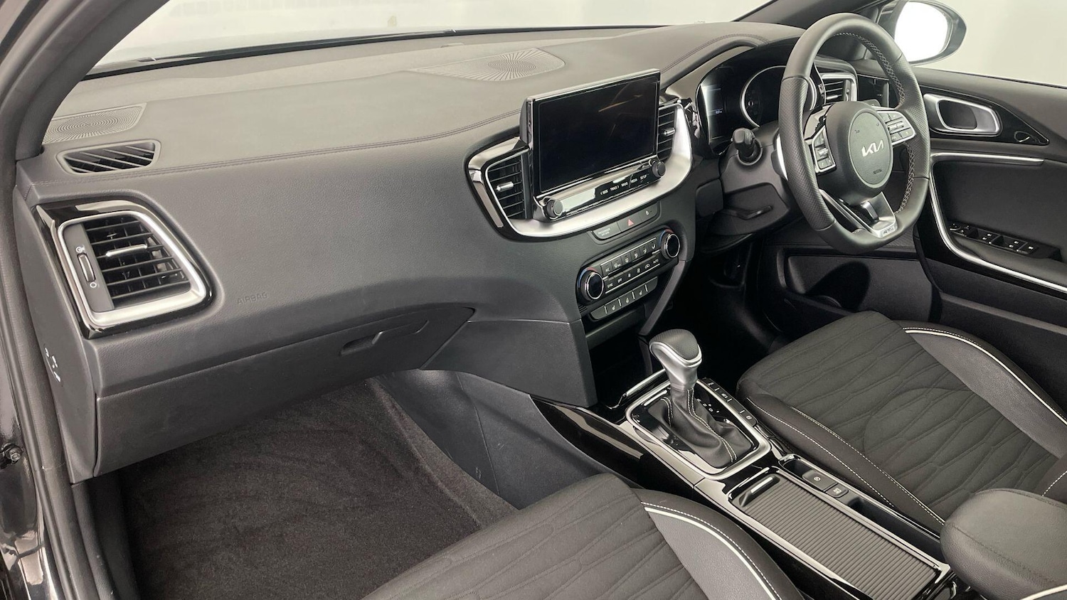 Used Kia Ceed 2025 for sale - 77315368: Photo 8