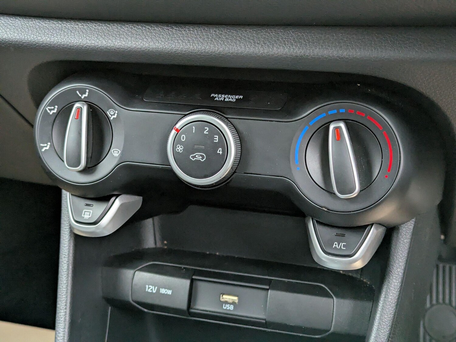 Used Kia Picanto 2022 for sale - 76572968: Photo 19