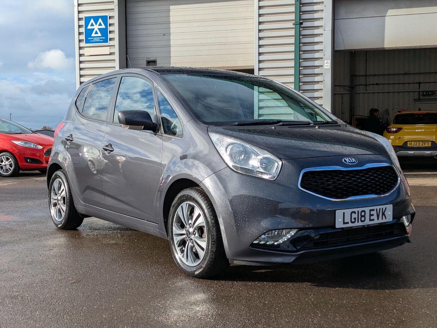 Used Kia Venga 2018 for sale - 76989811: Photo 1