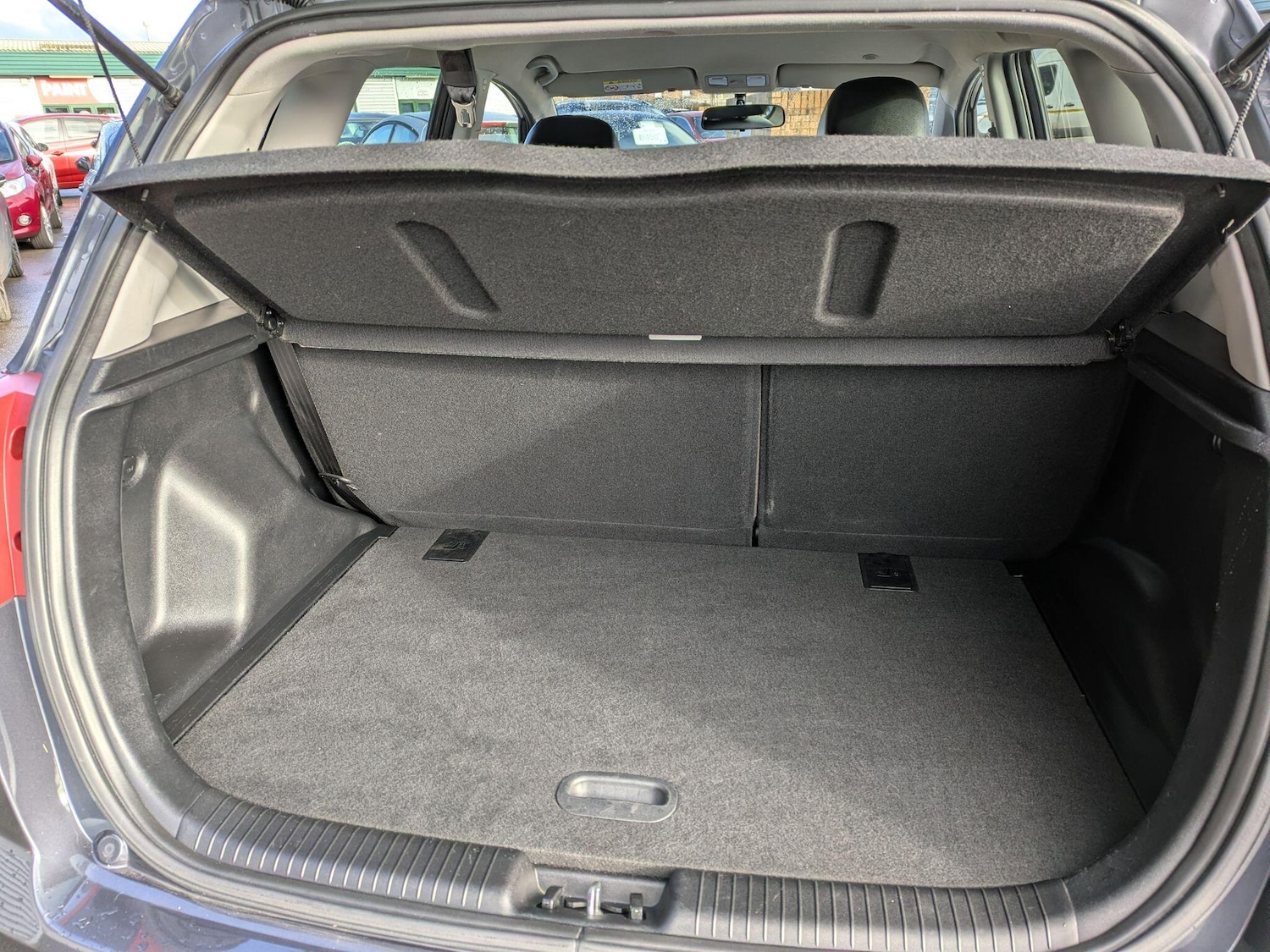 Used Kia Venga 2018 for sale - 76989811: Photo 6