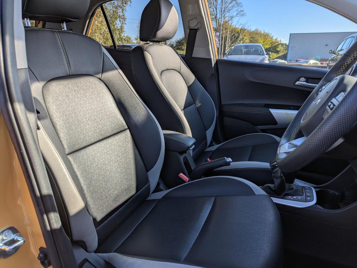 Used Kia Picanto 2023 for sale - 76152178: Photo 10