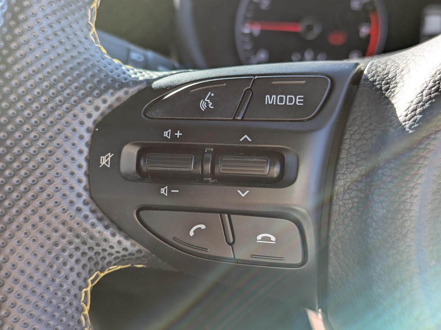 Used Kia Picanto 2023 for sale - 76152178: Photo 14