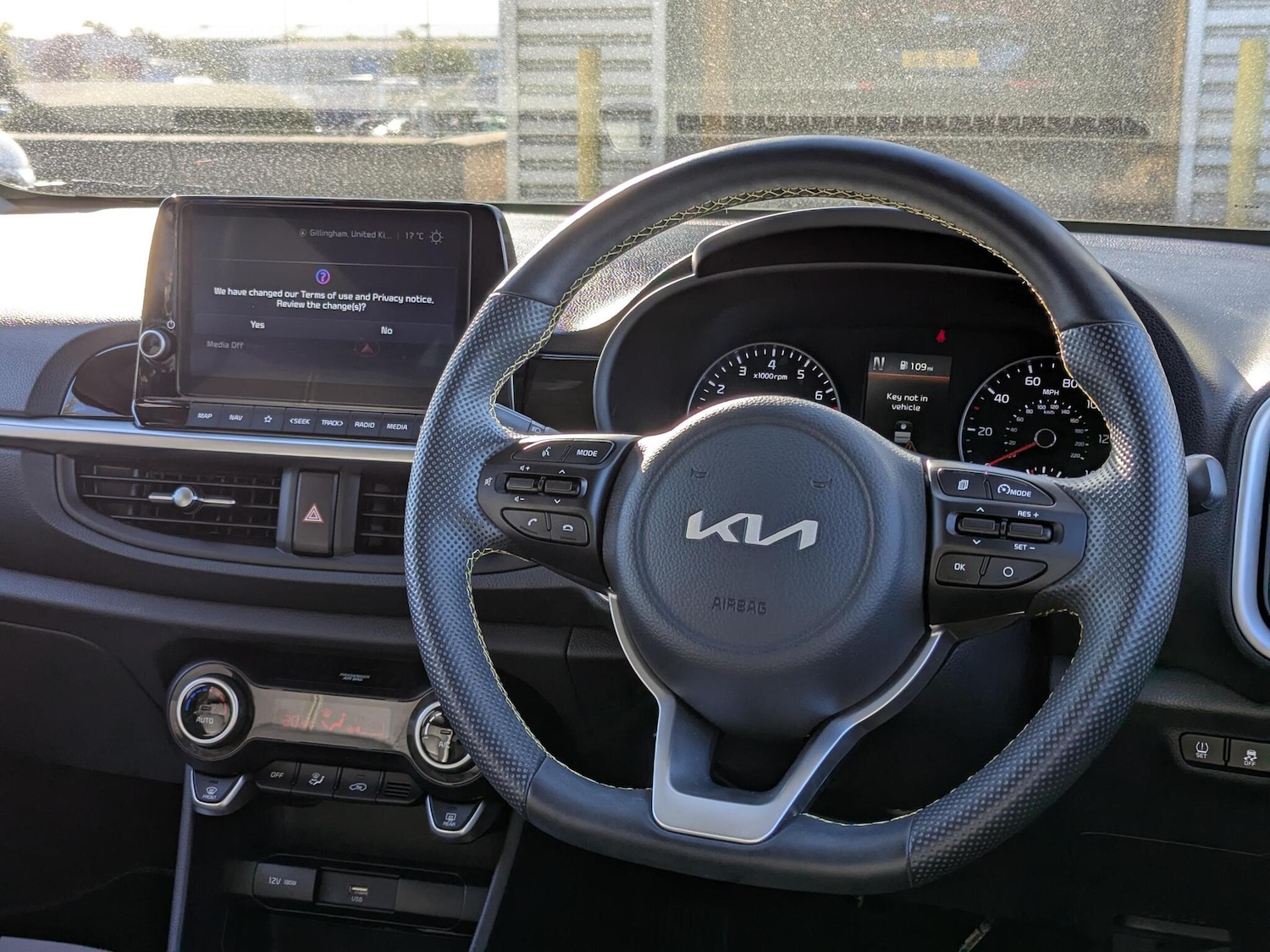 Used Kia Picanto 2023 for sale - 76152178: Photo 9