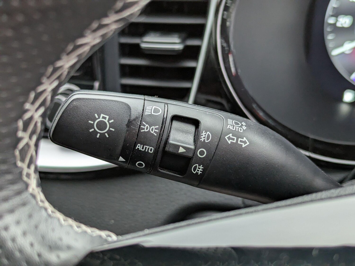 Used Kia XCeed 2023 for sale - 76314497: Photo 21