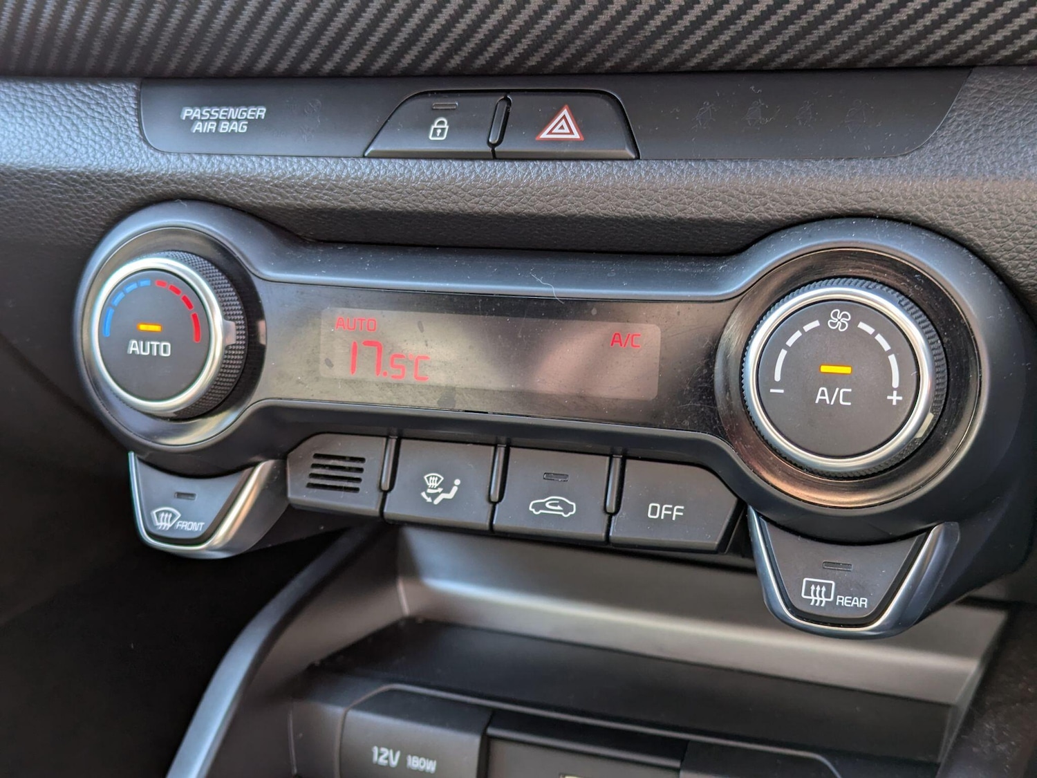 Used Kia Stonic 2021 for sale - 77978451: Photo 21