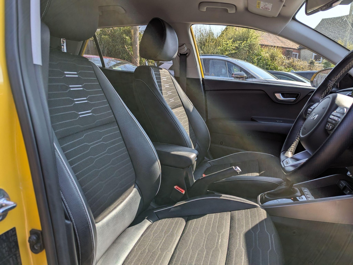 Used Kia Stonic 2021 for sale - 77978451: Photo 9