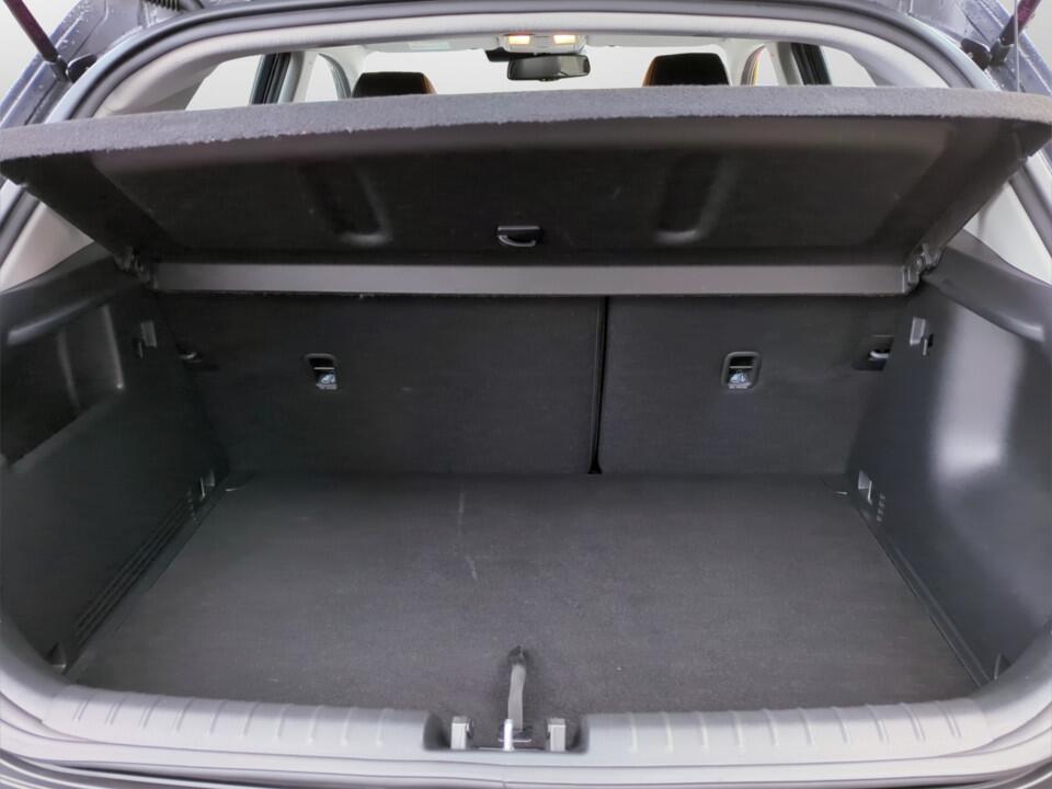 Used Kia Stonic 2023 for sale - 76913734: Photo 13