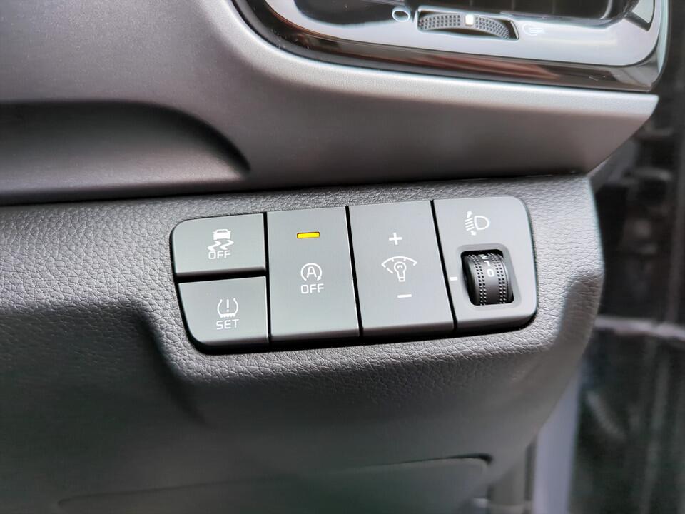 Used Kia Stonic 2023 for sale - 76913734: Photo 16